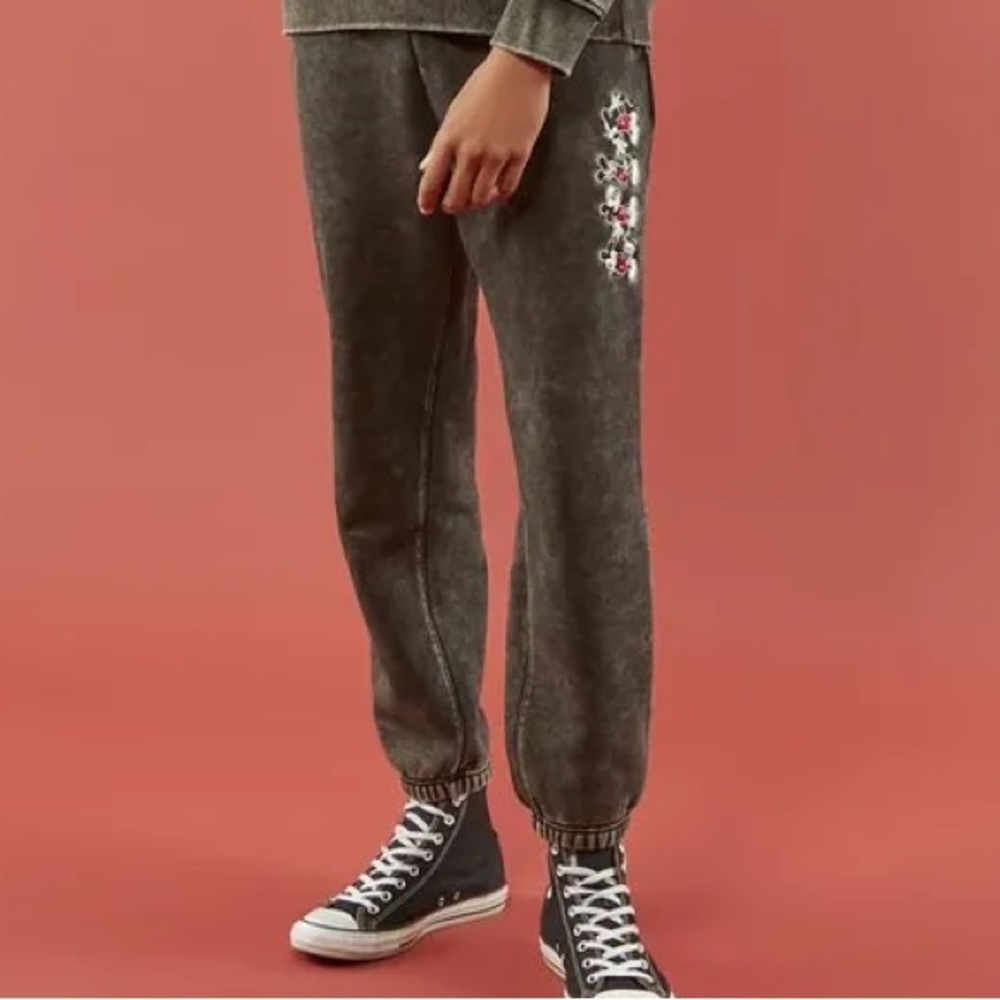 Disney Forever 21 Men’s Mickey Mouse Joggers
